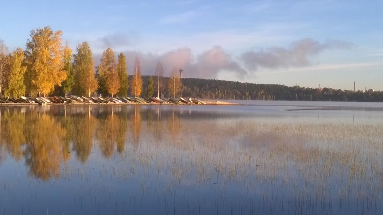 Pyynikki Pyhäjärven yli katsottuna

