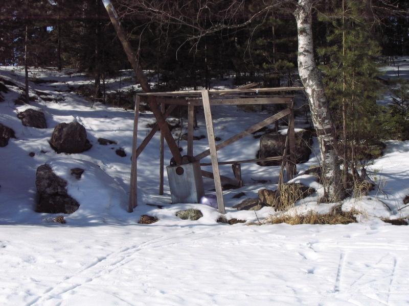 kesäsauna talviteloilla Lehtisaaressa
